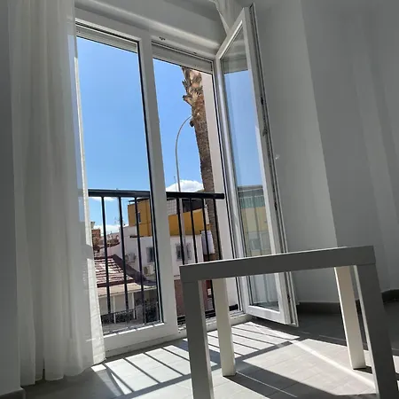 Maui En El Palo Apartment Malaga